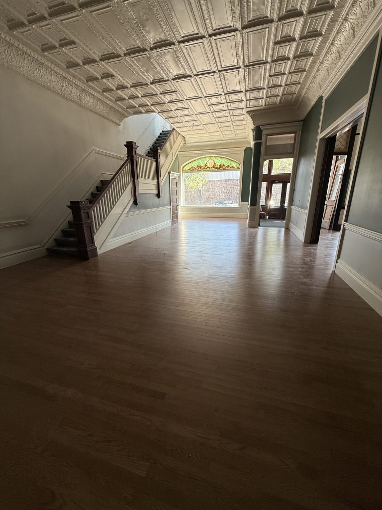 main floor 2 stairs